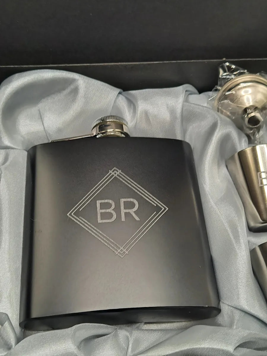 Personalised Hip Flask Set - Katico